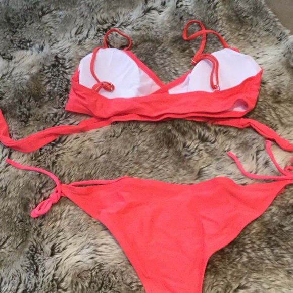 Ellie Triangle Wrap Bikini TOP - Picture 6 of 7